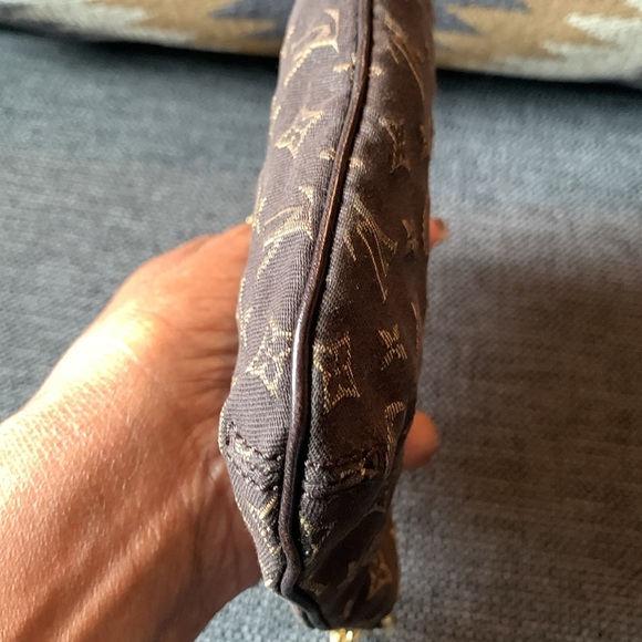 Louis Vuitton Pochette Monogram Idylle Mini - Picture 8 of 14